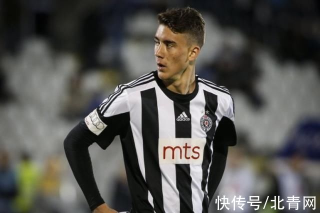 地坚持比赛 地坚持比赛